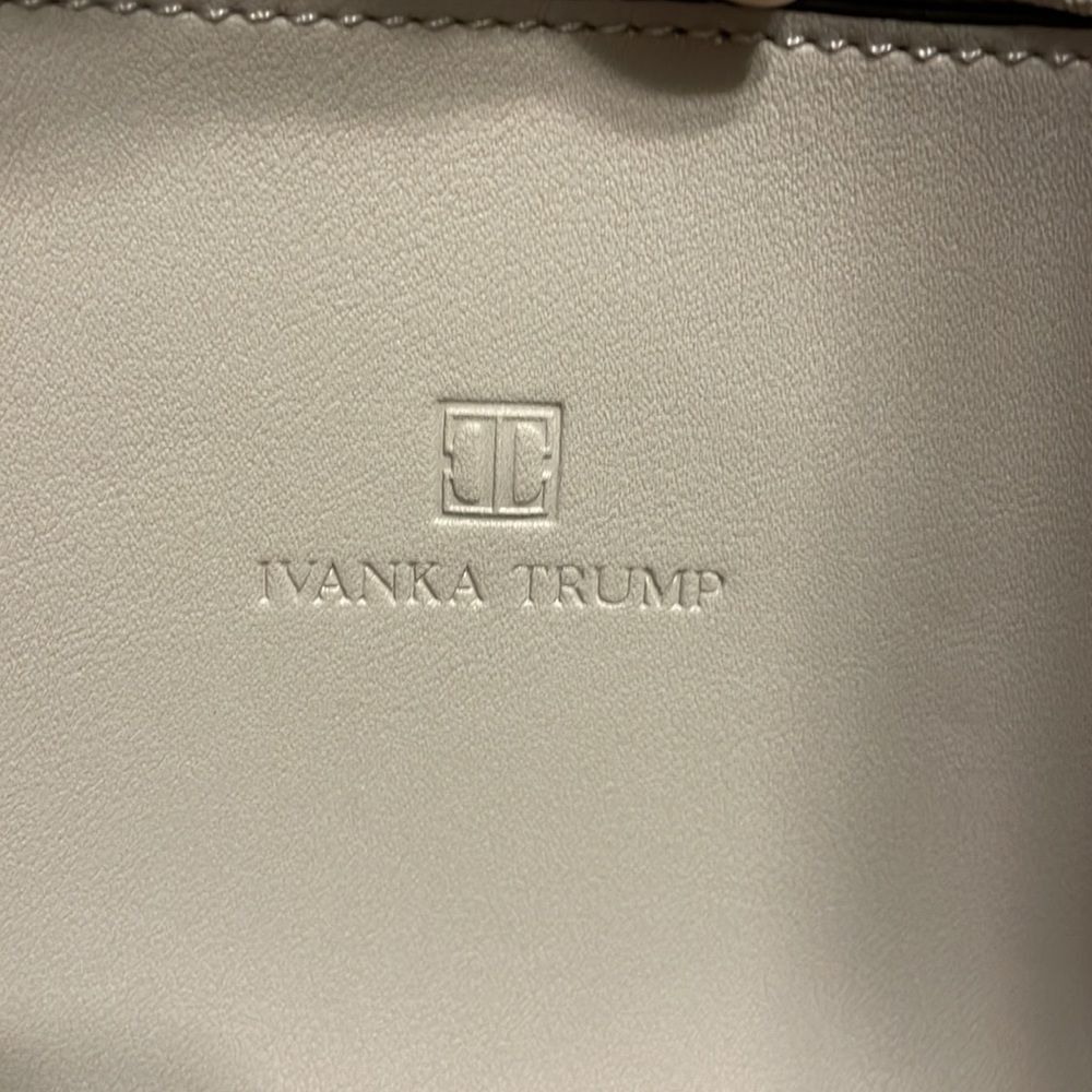Ivanka Trump SoHo Leather Tote, work bag, Grey Taupe, Lg - Picture 15 of 16